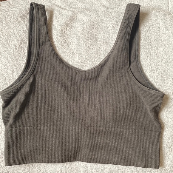 2/$12 Urban Planet Seamless Ribbed V-Neck Cropped Tanks (Size S) - Picture 2 of 4